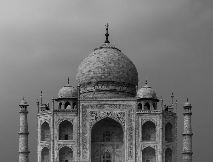 Is the Taj Mahal’s Nighttime Beauty Worth the Visit?