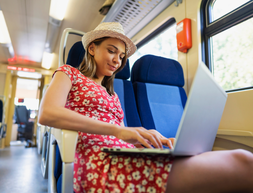 How to Stay Connected While Traveling in India: SIM Cards, Wi-Fi & Tips