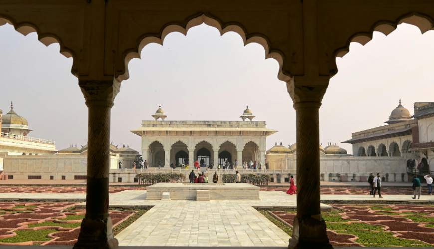 Top 5 Weekend Getaways from Agra You Can Explore by Road