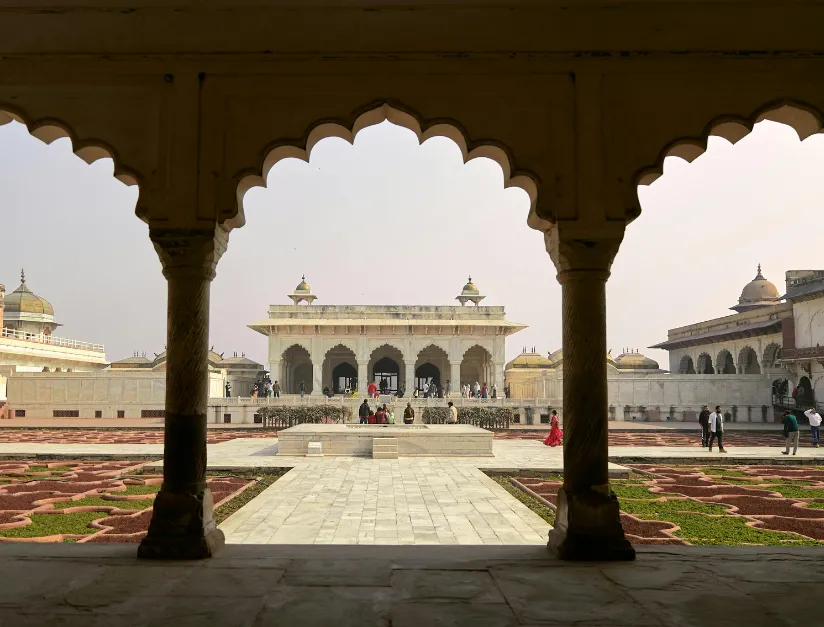 Top 5 Weekend Getaways from Agra You Can Explore by Road
