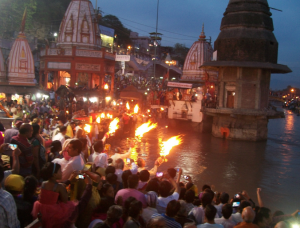 Morning vs Evening Ganga Aarti – Which Is Better for Your Spiritual Experience?